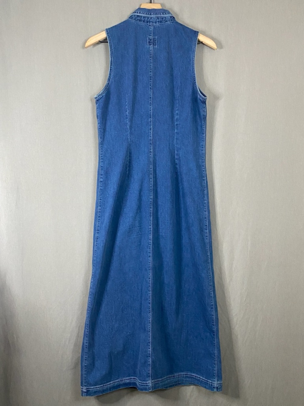 Gap Women’s Vintage 90s Denim Sleeveless Maxi Dress Button-Down in Blue Size 4 - Picture 8 of 8